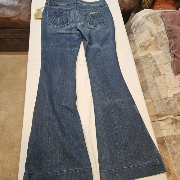 Bebe Ally Sunray Flare - Picture 5 of 7